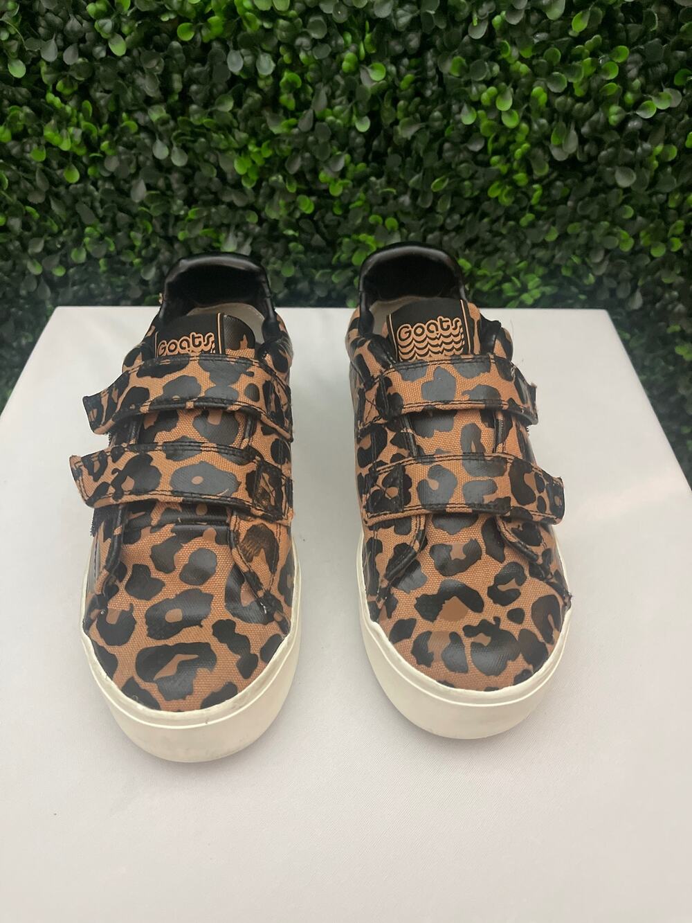 Goats Girls Shoes Leopard Print, Size 3